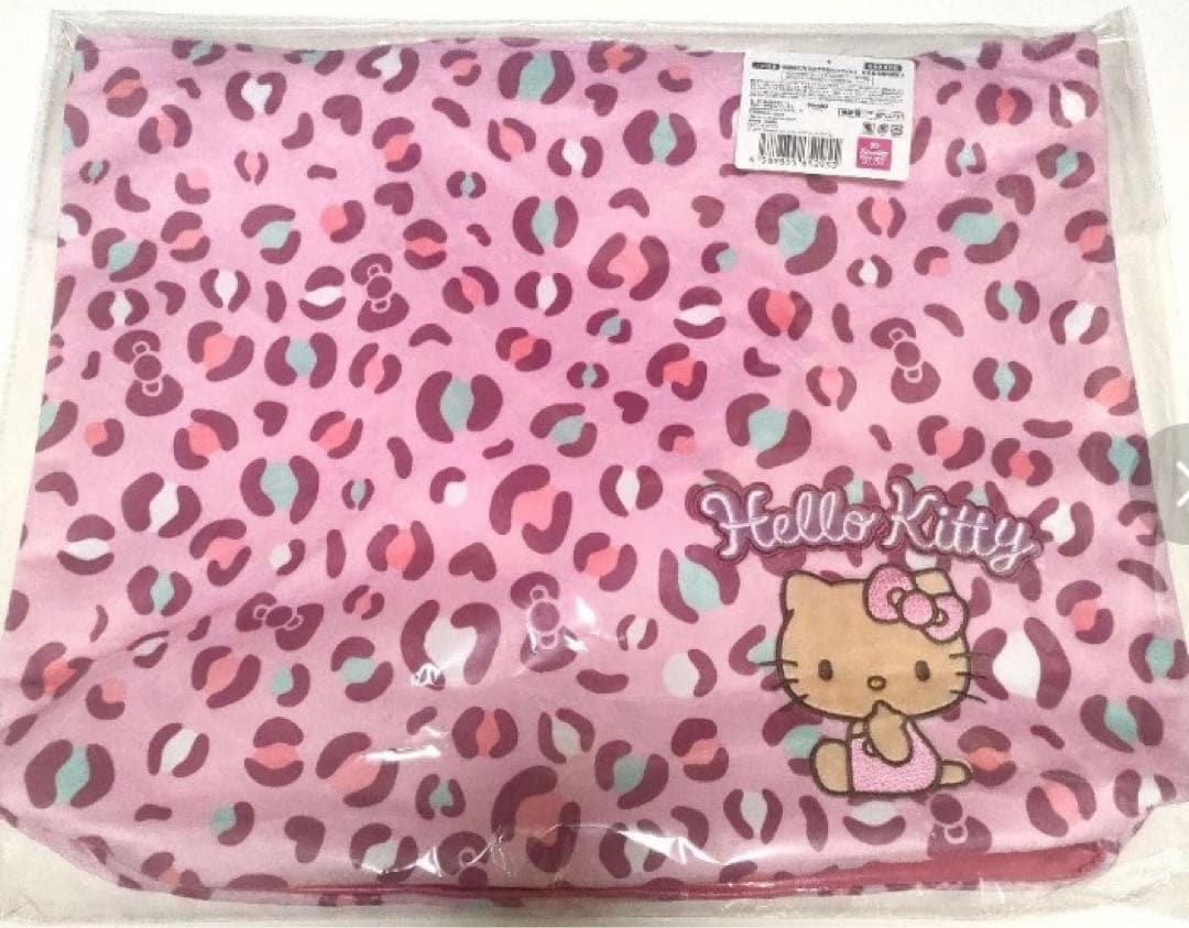 サンリオキャラクターズセット　ルームライト　毛布　トートバッグ　新品