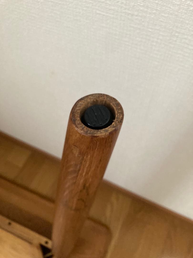 木製　ヴィンテージ風　ダイニングテーブル　正方形　ブラウン