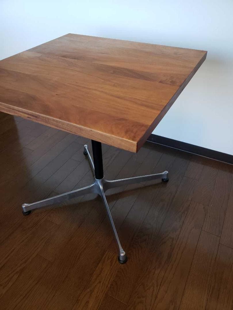 ★グリニッチgreeniche★ウォールナット無垢★カフェテーブル★カリモク60