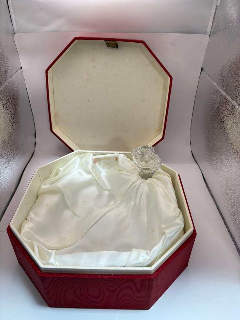 古酒未開封コニャックルイ13世八角箱バカラ栓冊子30年以上保管