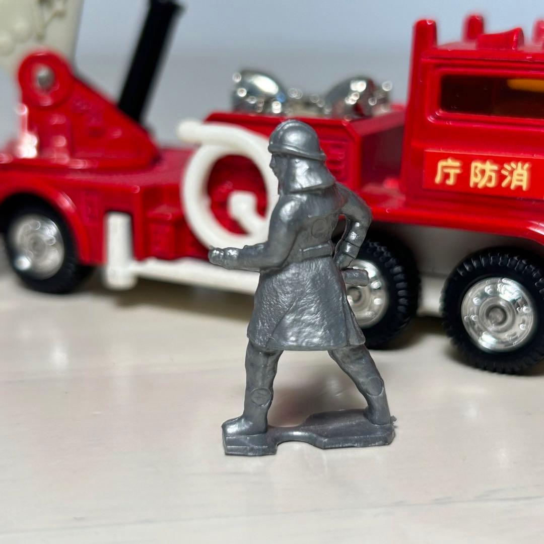 トミカダンディ　日野　シュノーケル　消防車