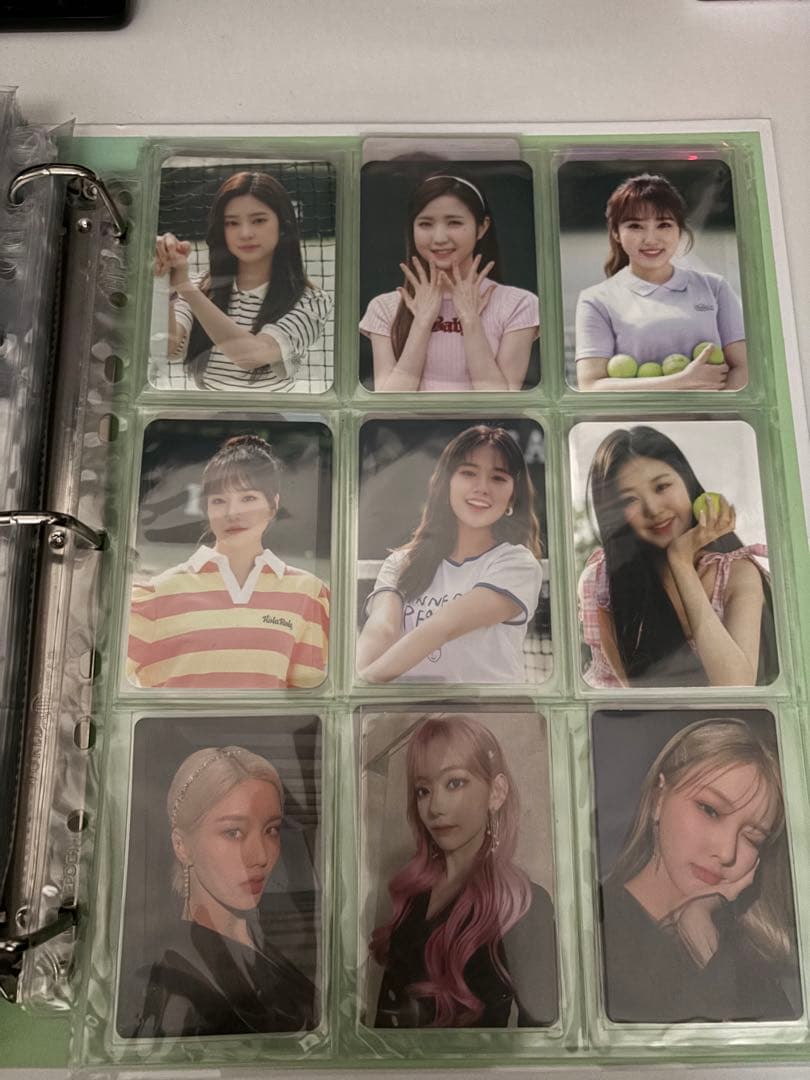 IZ*ONE フォトバインダー トレカ×217枚(バラ売り不可)