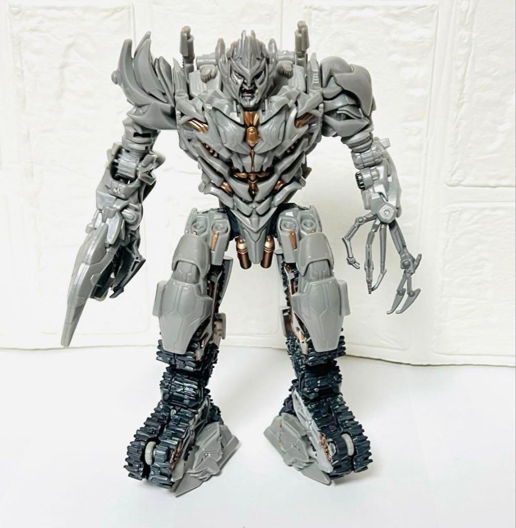 メガトロン スタジオシリーズ トランスフォーマー 未使用 美品 入手困難