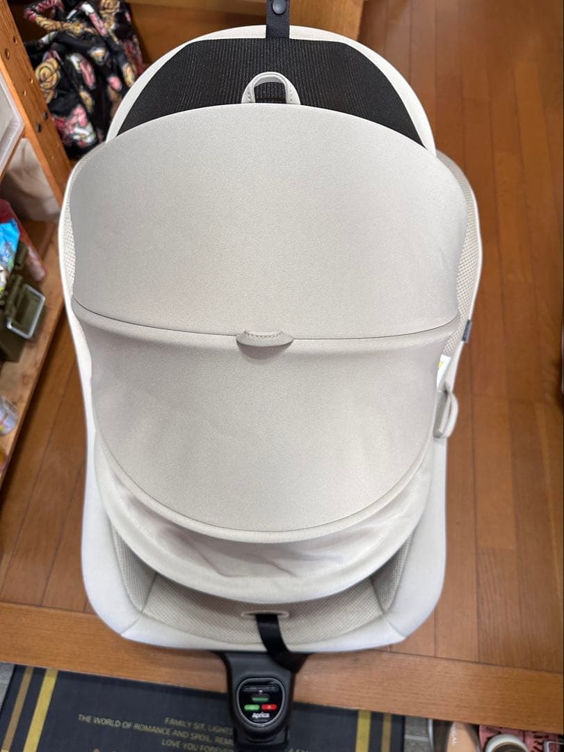 美品 アップリカ クルリラフィット