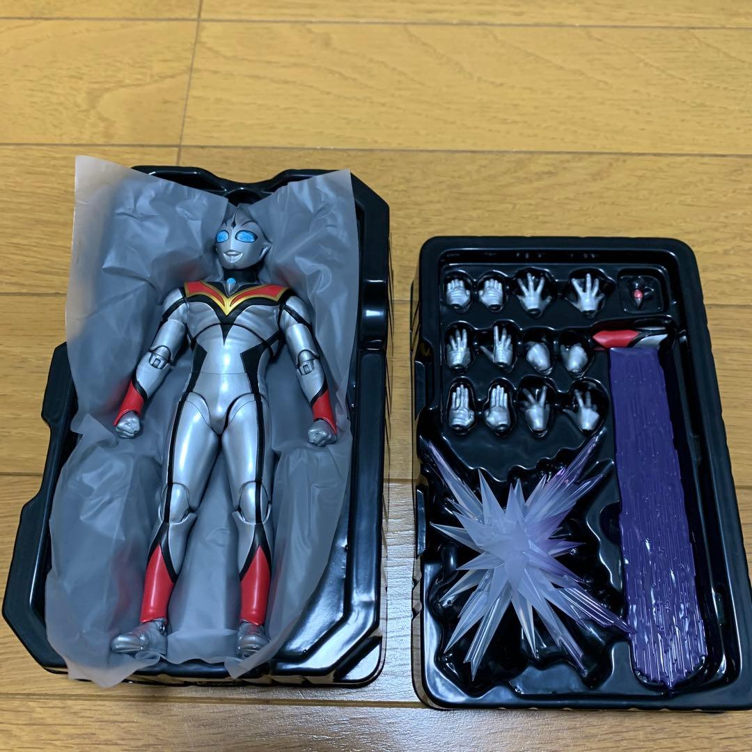 S.H.Figuarts (真骨彫製法) ウルトラマンティガ　イーヴィルティガ