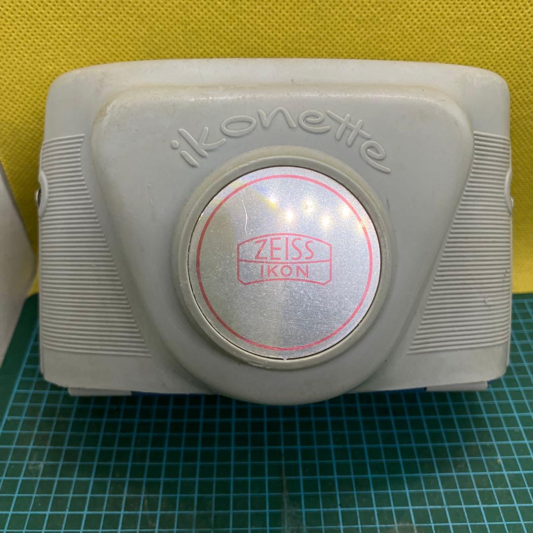 動作品）斬新ポップな ツァイスイコネッテ35 お弁当箱の様なケース