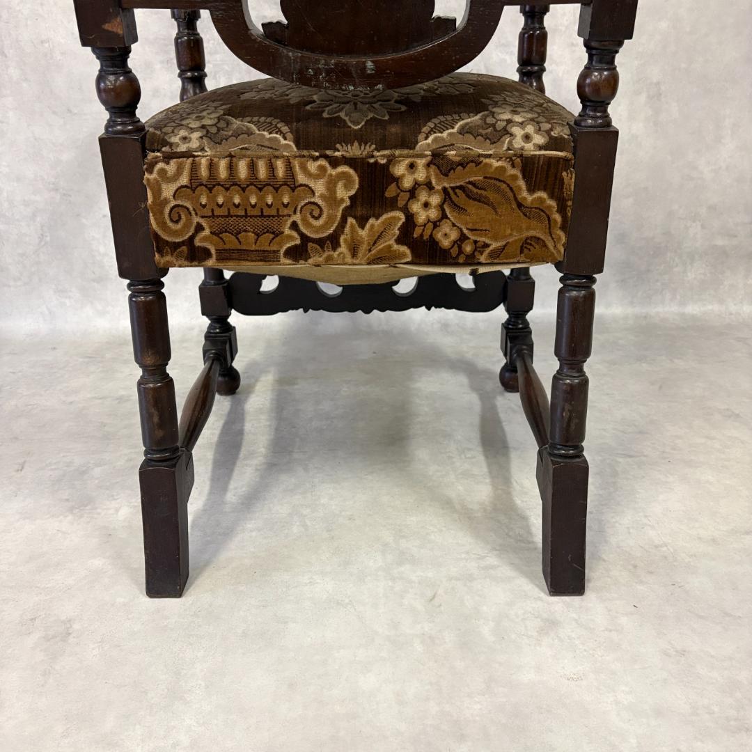 18世紀 バクタプール キング＆クイーンスタイルのハイバックチェア