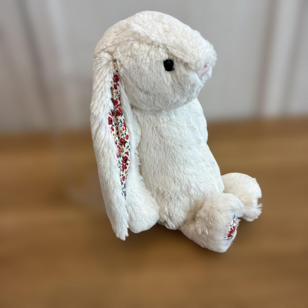 ジェリーキャット ブロッサムバニーMサイズ。ブロッサムクリームバニー。