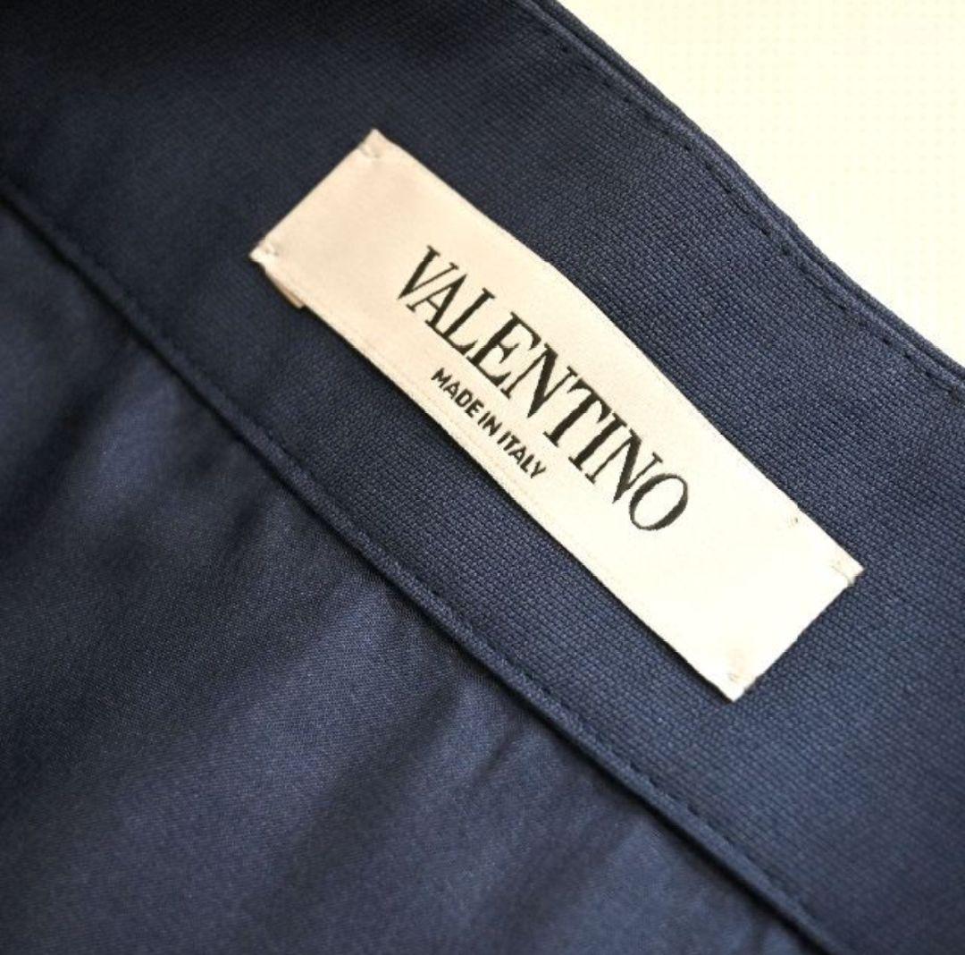 ★VALENTINO最高級ライン★美品★Vロゴプレート★Aラインスカート