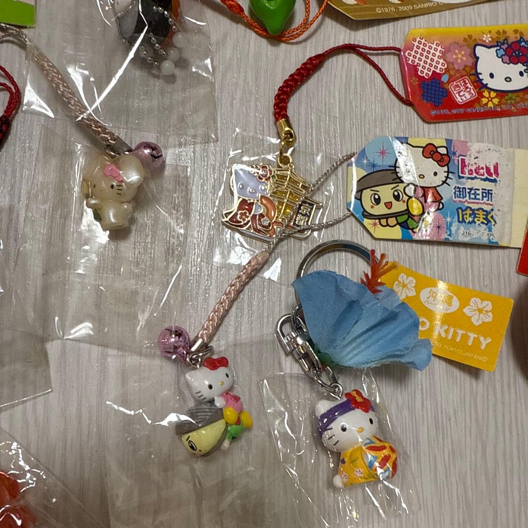 ハローキティ　ご当地　ねつけ　ストラップ　セット　サンリオ