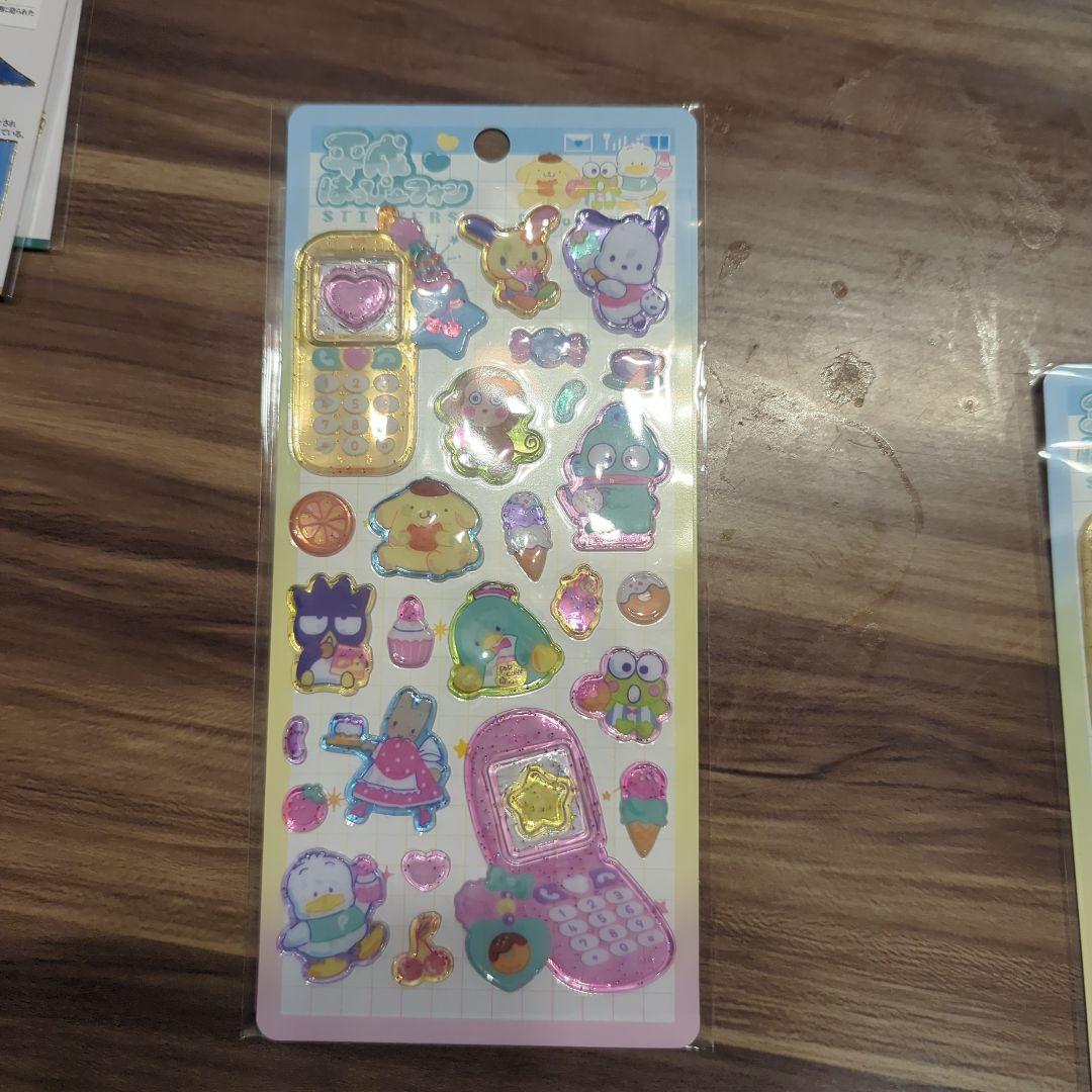 国内正規品】平成はっぴーフォン 立体 シール サンリオ - メルカリ