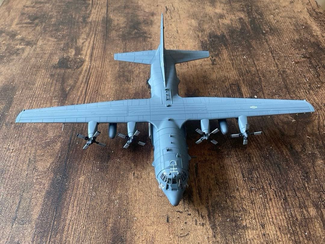 エスワンフォー (S14)　AC-130U スプーキーⅡ　1/144スケール