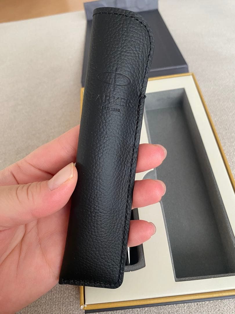 PARKER 赤 ボールペン 本体 レザーケース付き