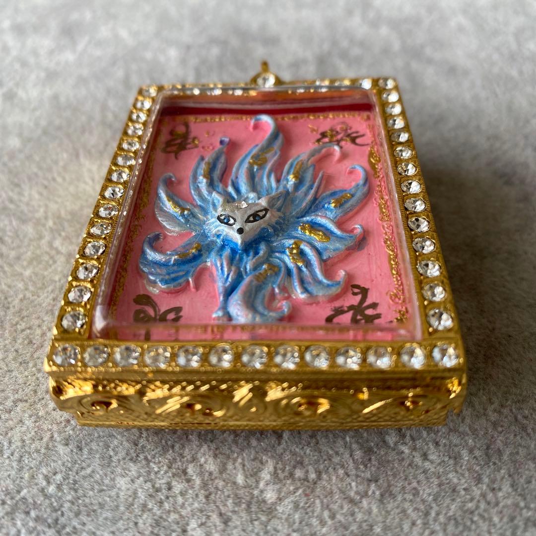 プラクルアン 愛らしい九尾の狐 ジンジョークカオハン 超レア 魅力 恋愛 御守り