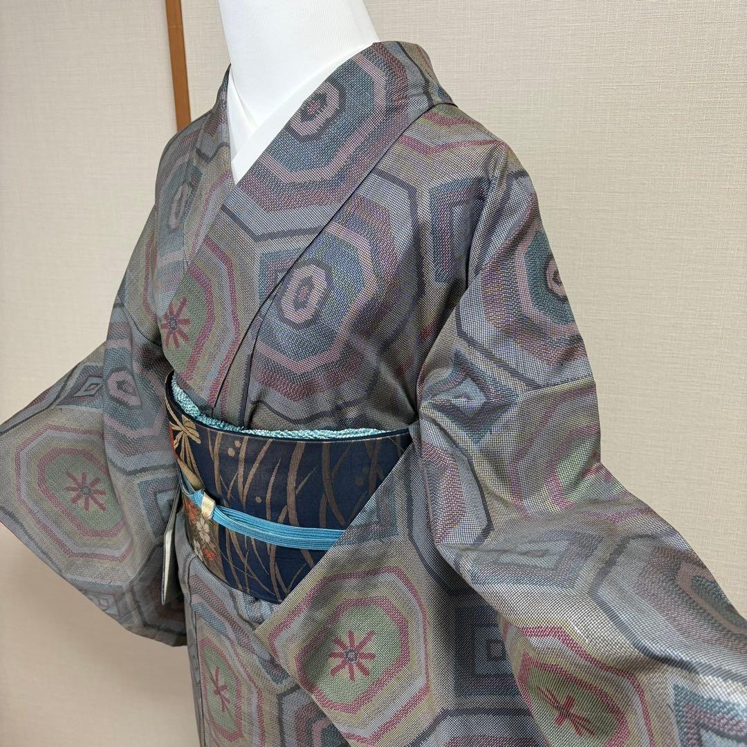 未使用近い 美品 袷 正絹 大島紬系 小紋 フルセット - 着物・浴衣快適