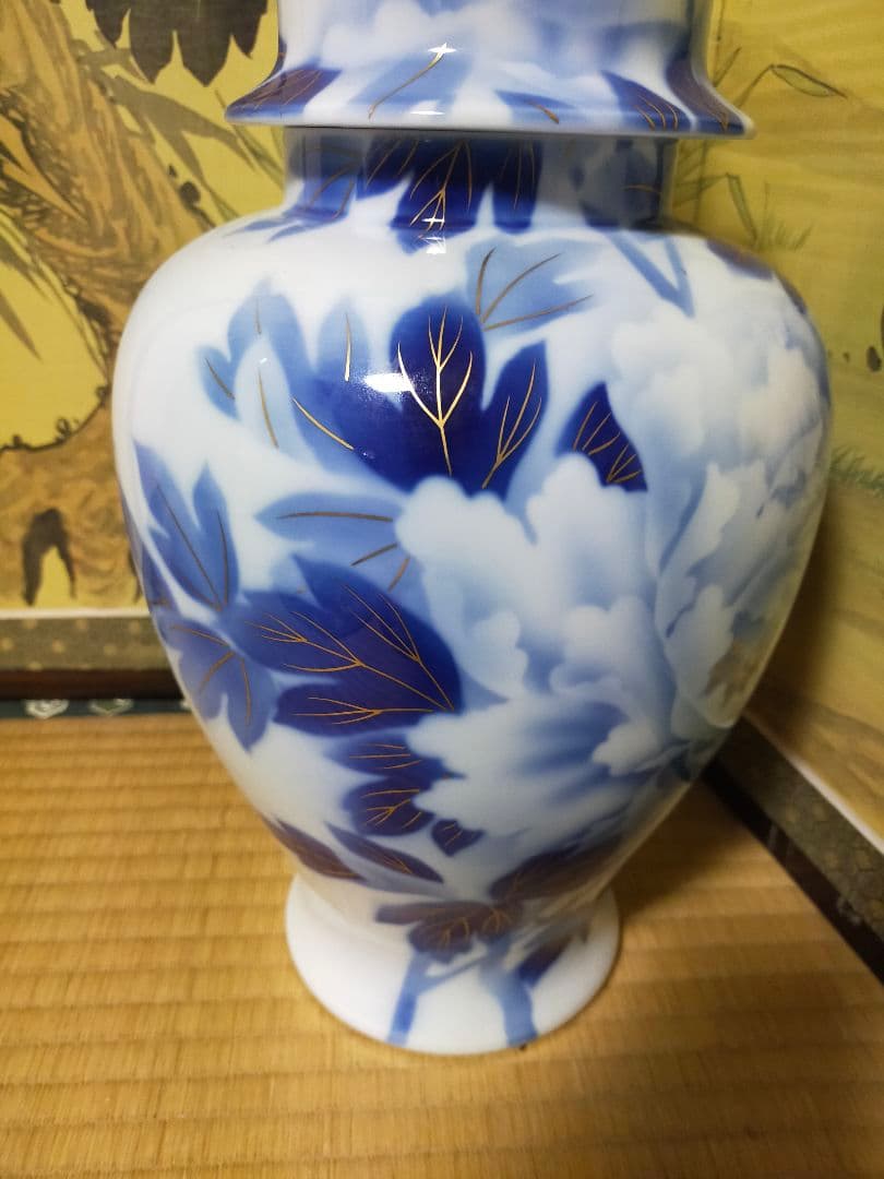 深川製磁 染付金彩牡丹図 冠付飾壷 花瓶 花生け 古美術