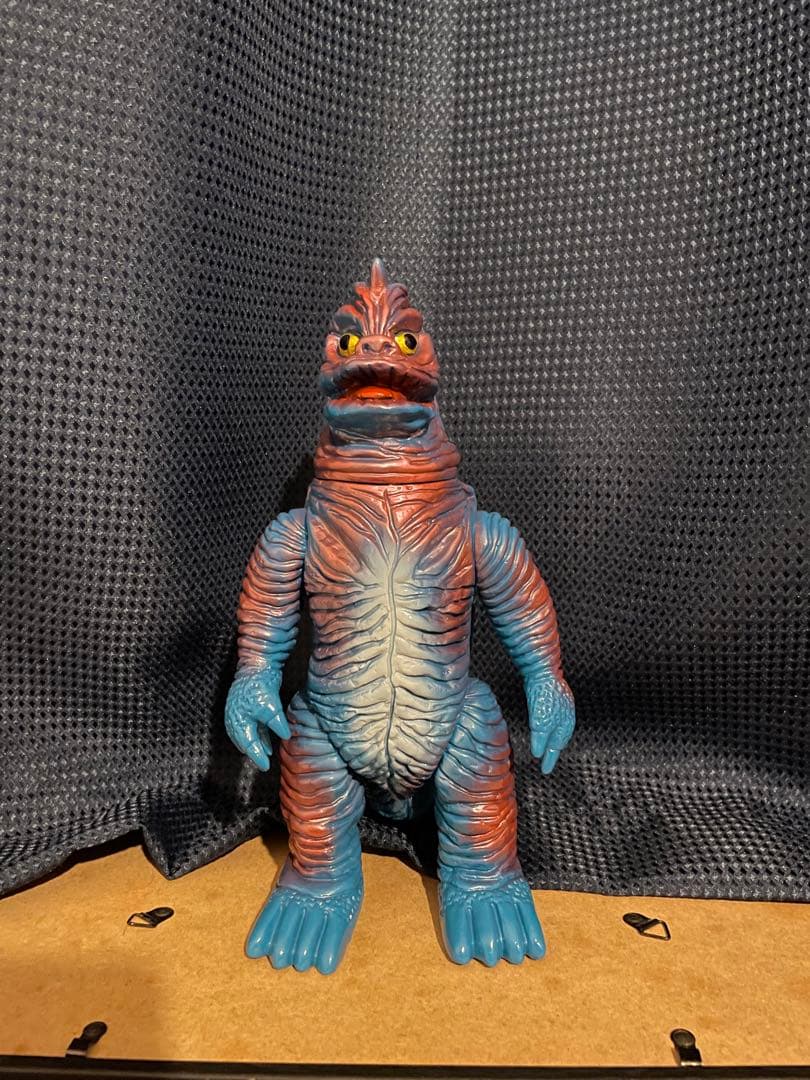 パチ怪獣 ソフビ シワ怪獣