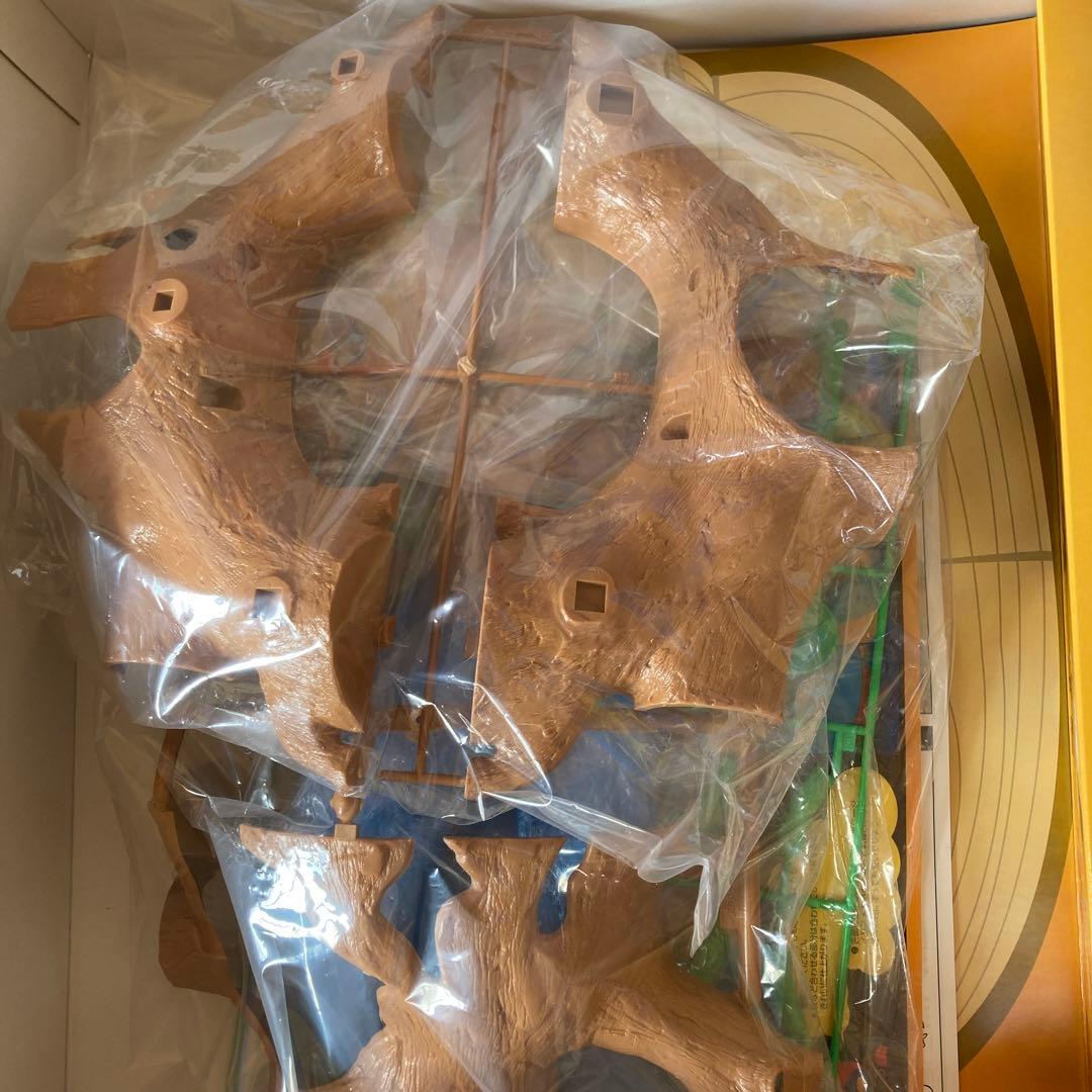 ロボダッチ、戦艦島　大木　昭和レトロプラモデル　青島　レトロ玩具