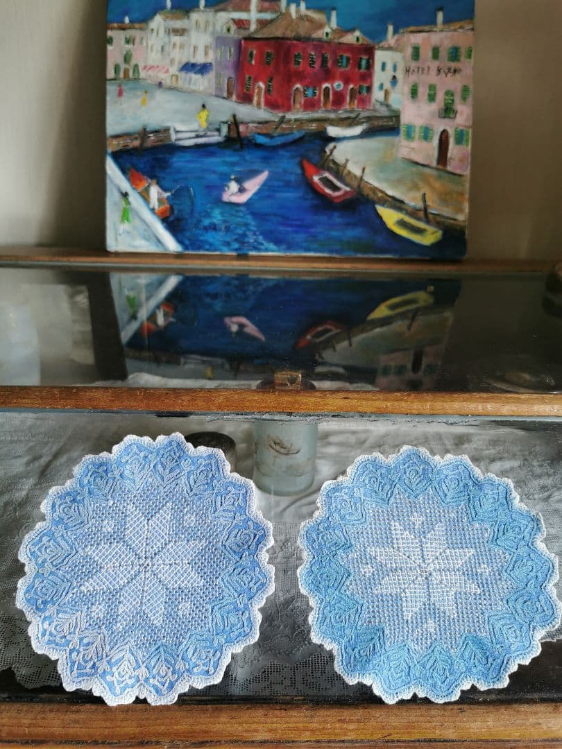 アンティークイタリア インディゴ染 ブラッドレーススカラップドイリー