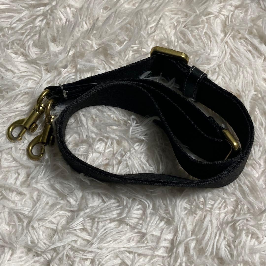 美品　現行　コーチ　ショルダーバッグ　カーゴ トート 26・フローラル プリント