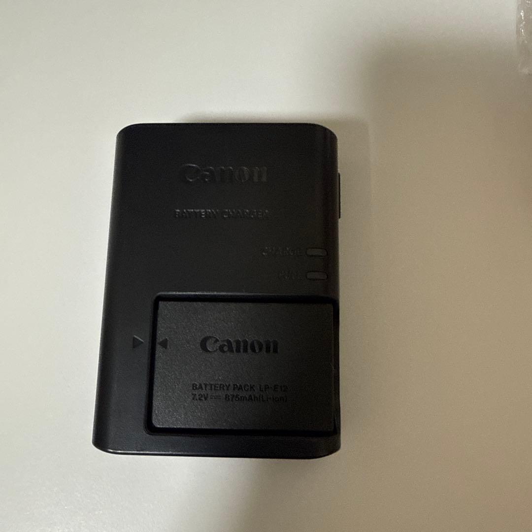 Canon eos kissM2 レンズキット ミラーレス一眼 保護カバー付