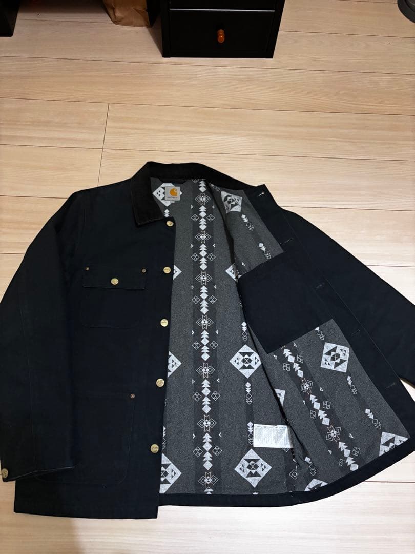 Carhartt 黒 ボタン付きジャケット