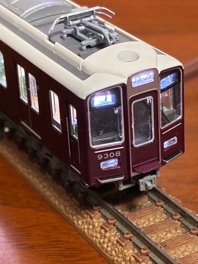 阪急9300系8両 kato ライト点灯動力動作確認済 ジャンク品