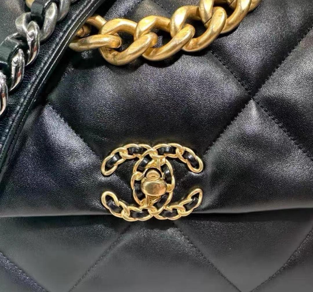 即日発送 ~~ ブラック キルティング ショルダーバッグ