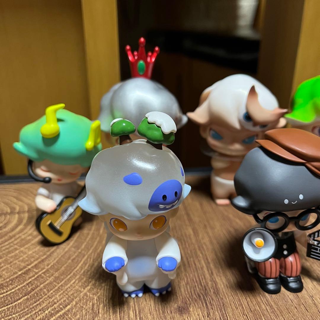 【中古】POP MART DIMOO WORLDフィギュア ８体