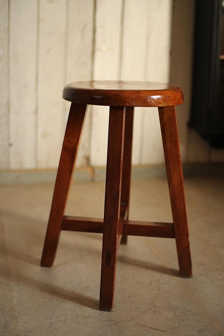 古い木製の丸椅子　スツール　チェア　古道具　古家具