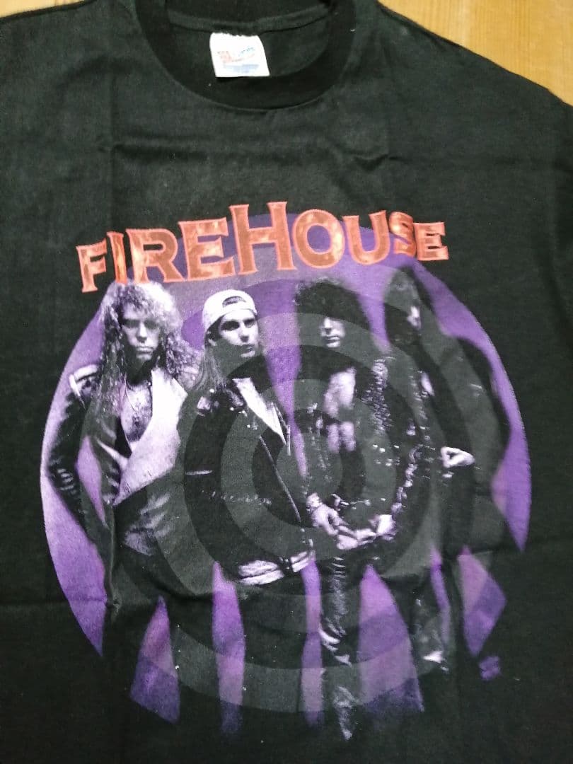 FIREHOUSEファイヤーハウスハードロックバンドビンテージバンドTシャツ 黒 FIREHOUSEファイヤーハウスハードロックバンドビンテージバンドTシャツ