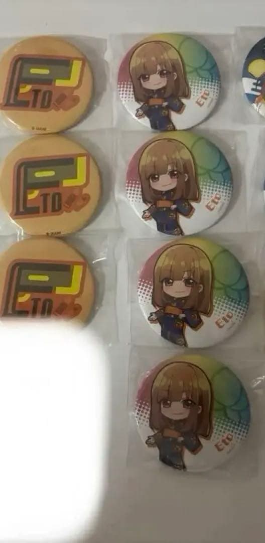 からぴち えと 缶バッジ カラフルピーチ からぴち えと 缶バッチ 2024 魔法学園 - メルカリ