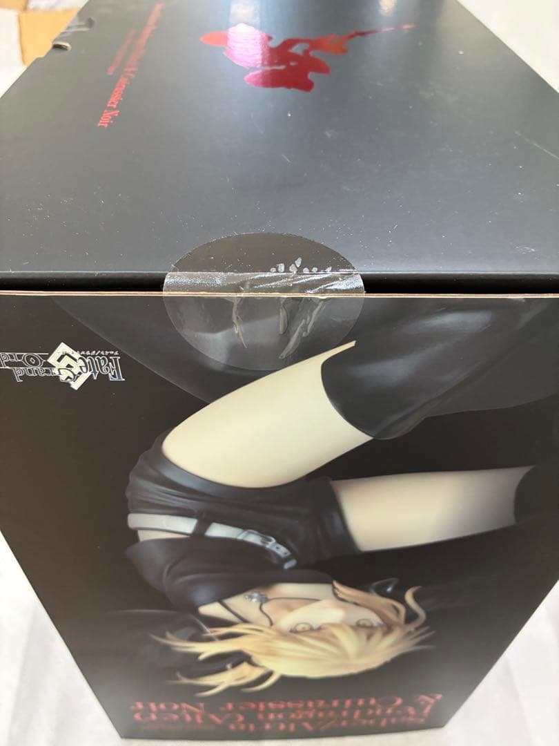 【新品未開封品】アルトリア・ペンドラゴン〔オルタ〕&キュイラッシェ・ノワール