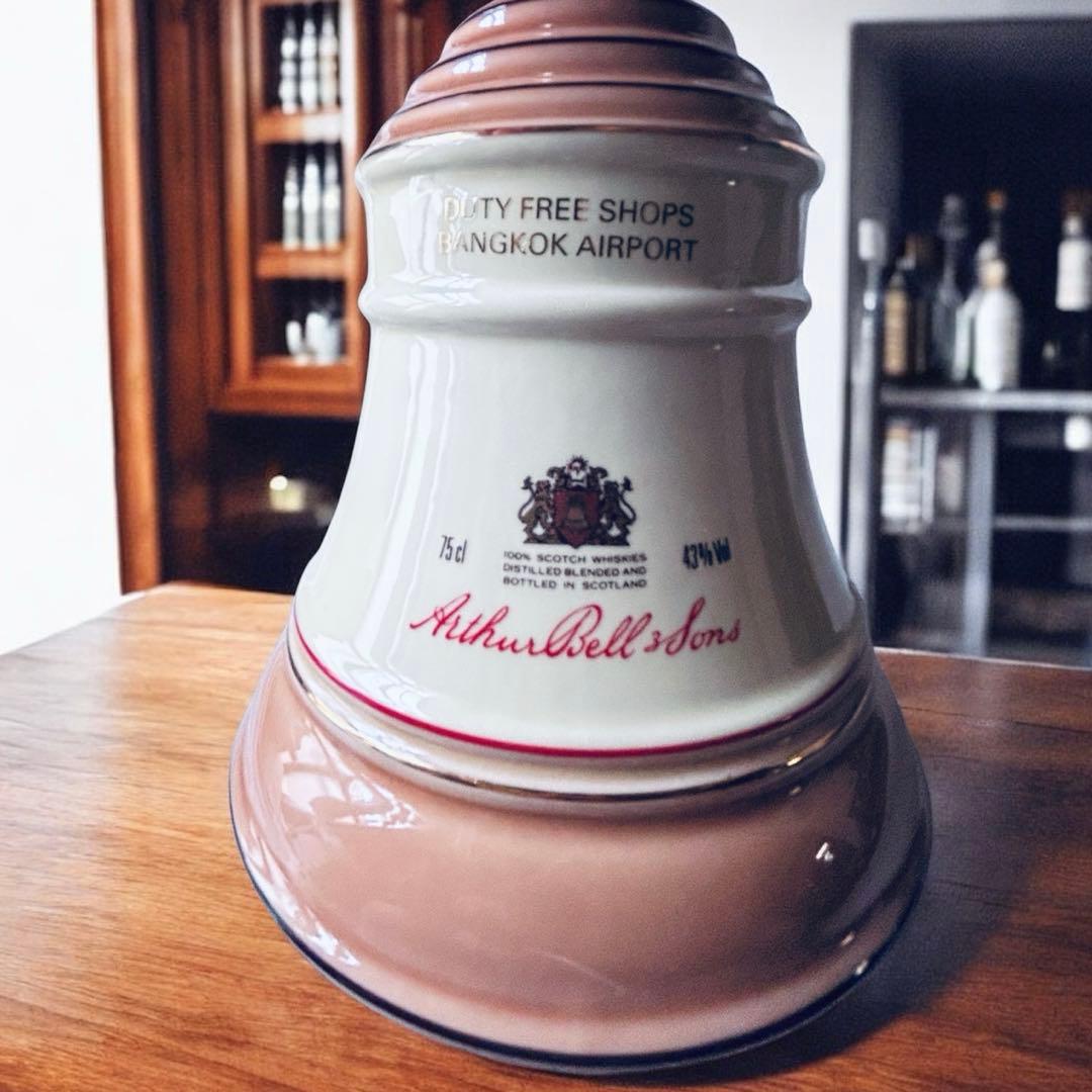 1970年代 BELLS ベルズ スコッチウィスキー ベル型陶器 未開栓 箱付