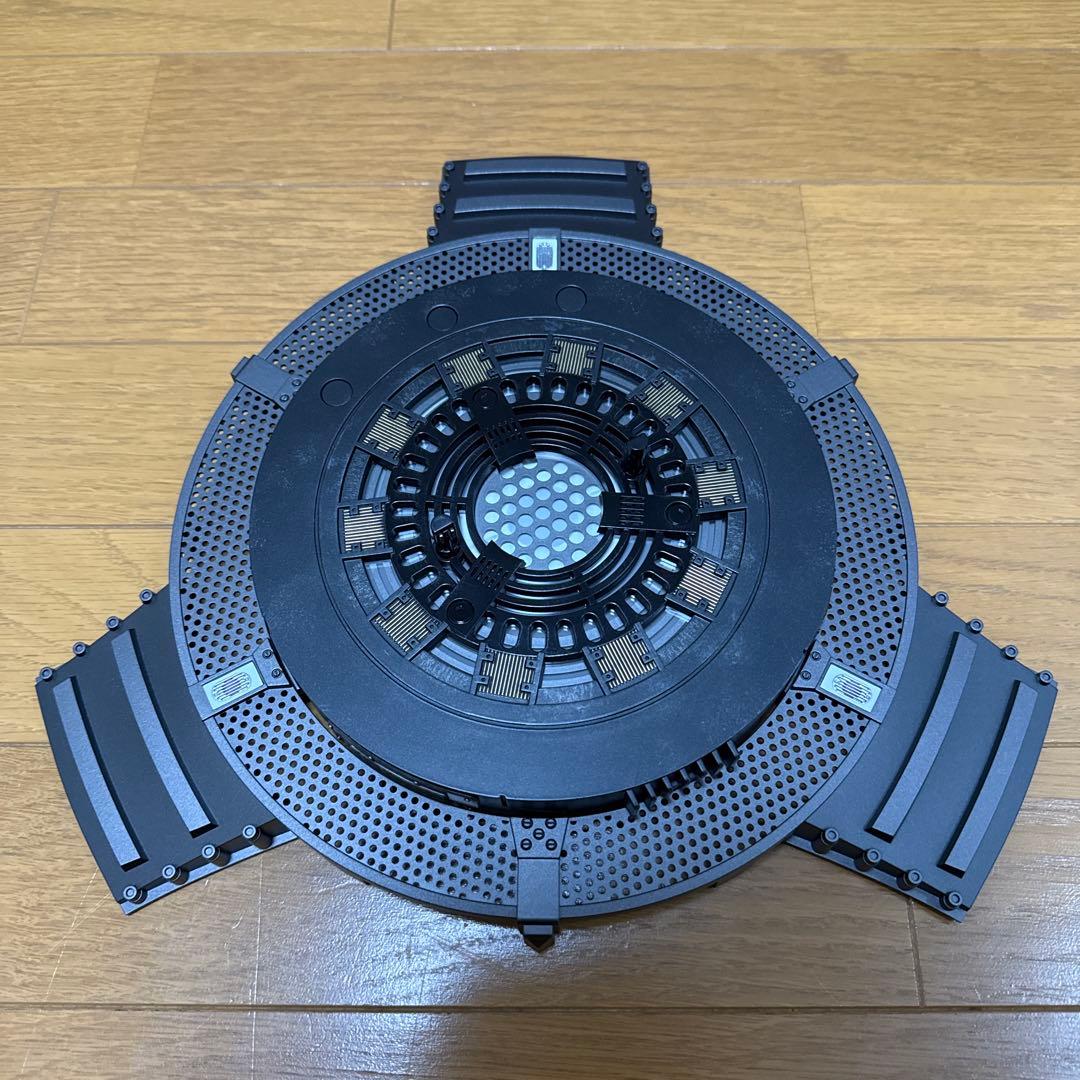 ホットトイズ DIECAST アイアンマン マーク7 オープンアーマー専用台座