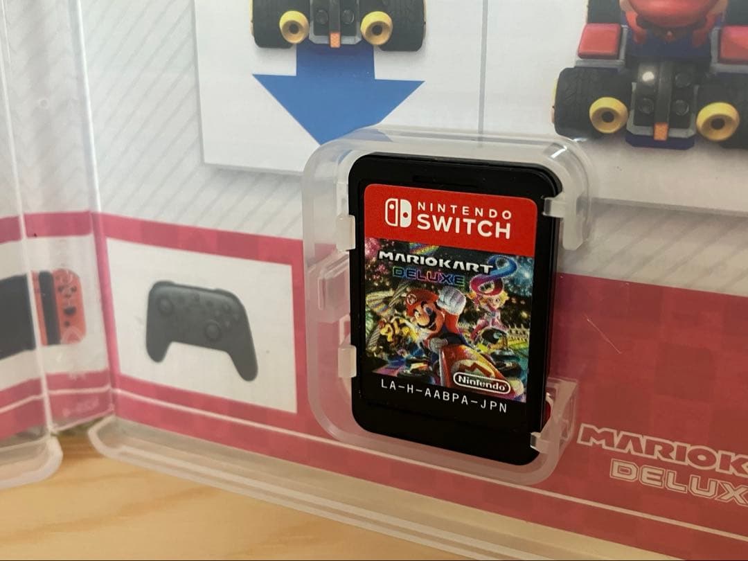 Nintendo Switch 本体、ケース、マリオカート8、マイクロミニSD