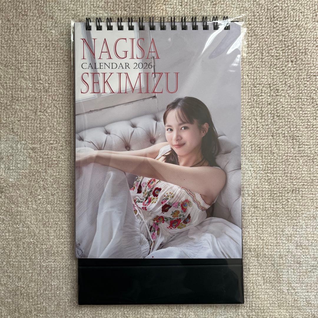 関水渚 2026年 卓上カレンダー 新品未開封 - メルカリ
