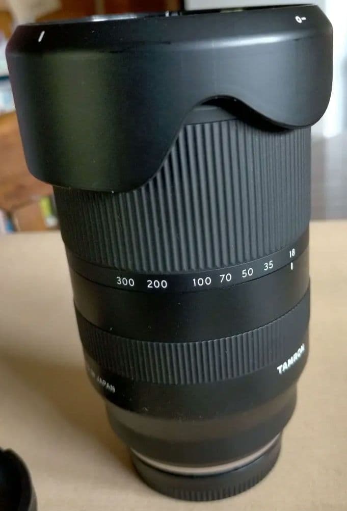 タムロン 18-300mm F3.5-6.3 Di III-A VC VXD