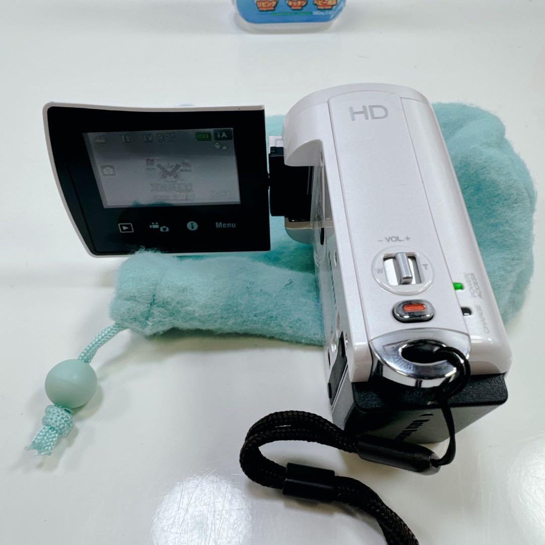 k798 Victor・JVC GZ-N1-W ビデオカメラ