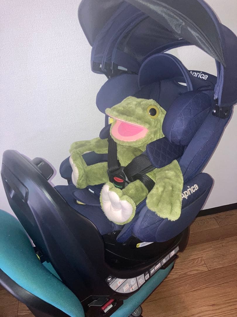 ゆうゆ⭐︎⭐️【可変式】フラディアグロウプレミアムISOFIXチャイルドシート