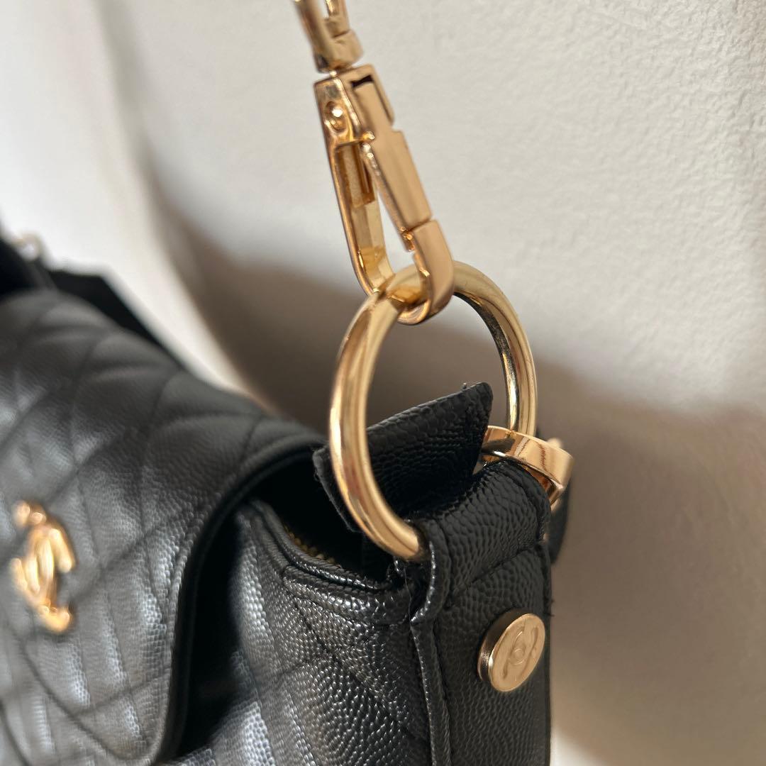ブラックショルダーバッグ　ノベルティ　CHANEL