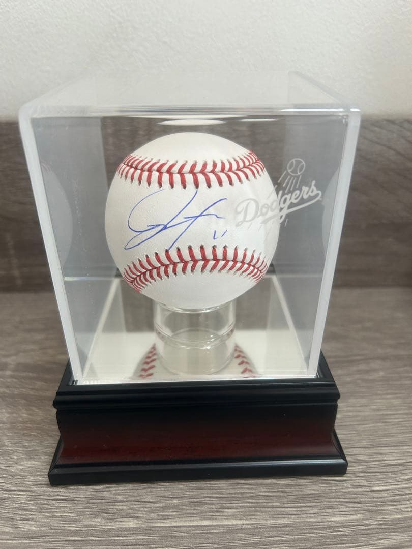 佐々木朗希　直筆サインボール　ドジャースロゴ入りディスプレイケース付き price_img.jpg