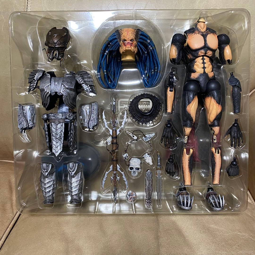 HOTTOYS AVP ELDERPREDATOR エルダープレデター