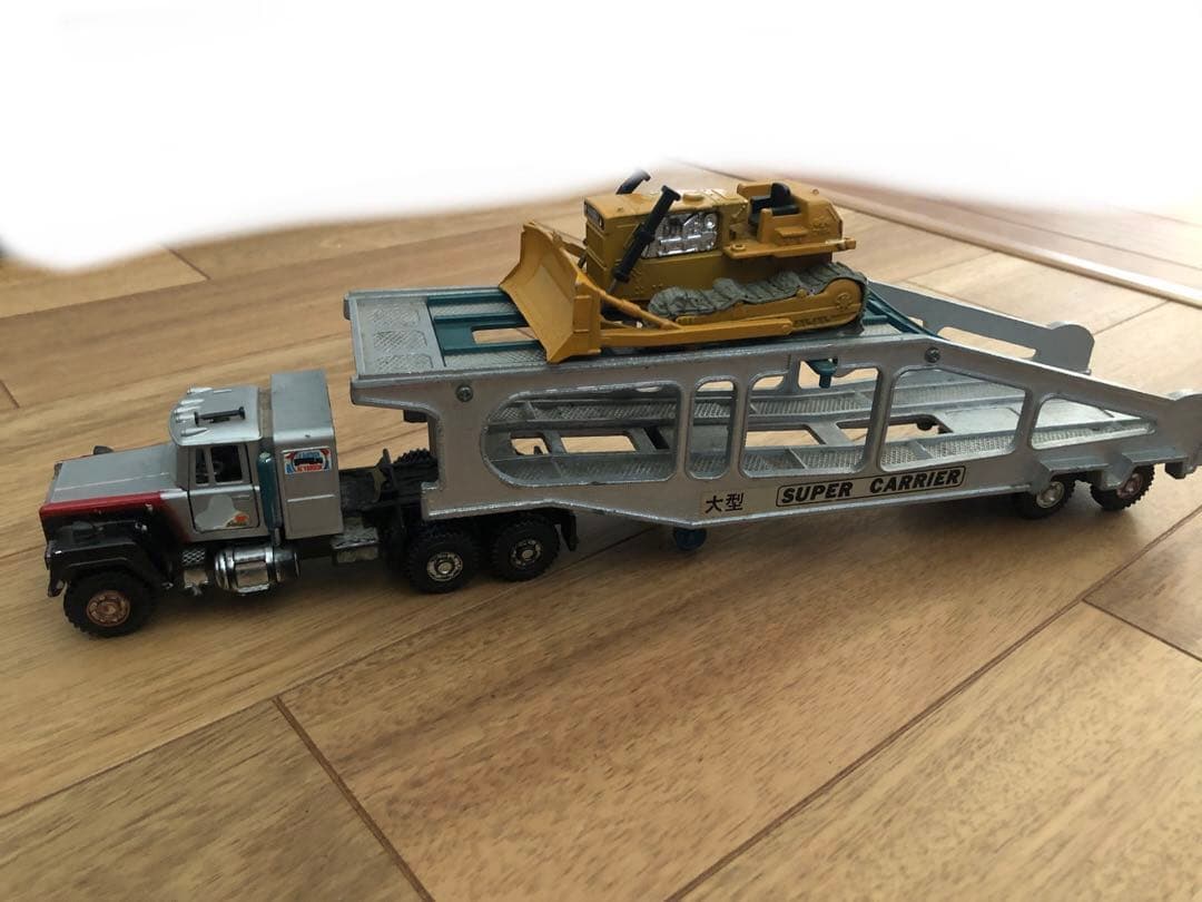 ダイヤペット ヨネザワ 超大型ふそうキャリアカー Amazon.co.jp