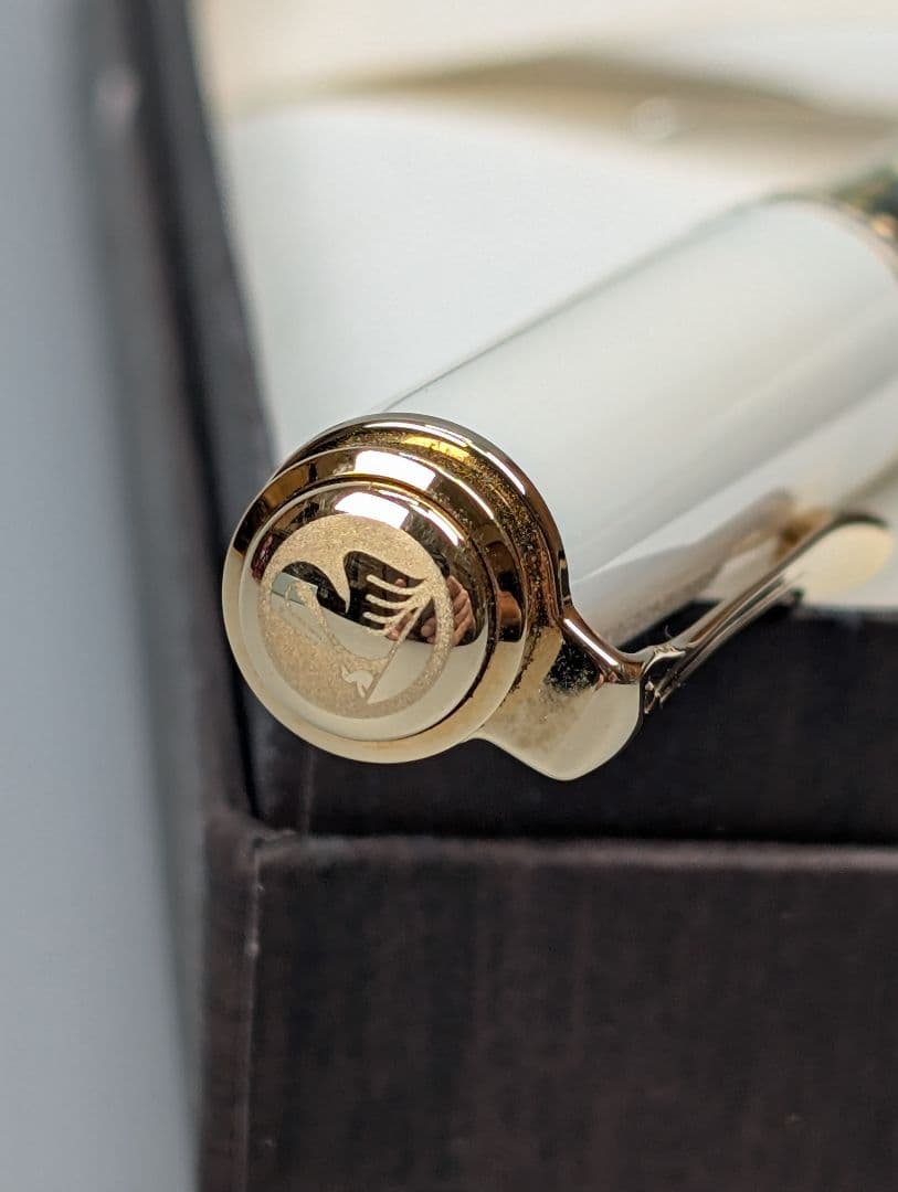 ペリカン スーベレーン M400 ホワイトトータス EF　Pelikan