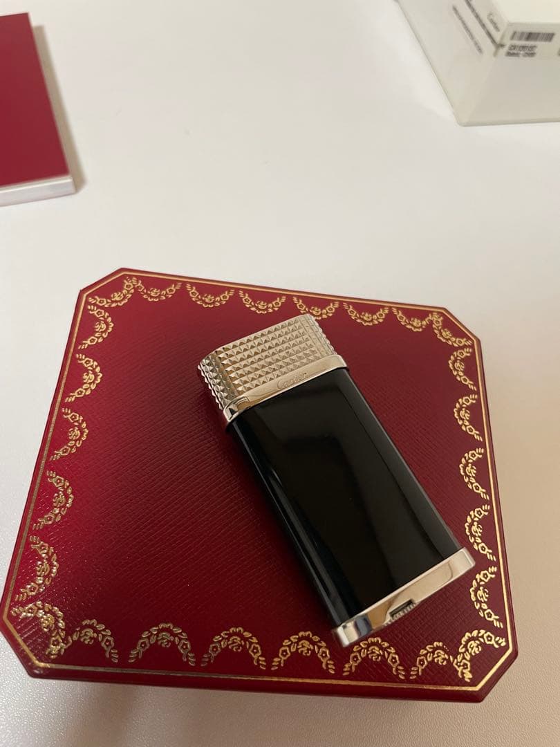カルティエ　ガスライター　未使用に近い　本物