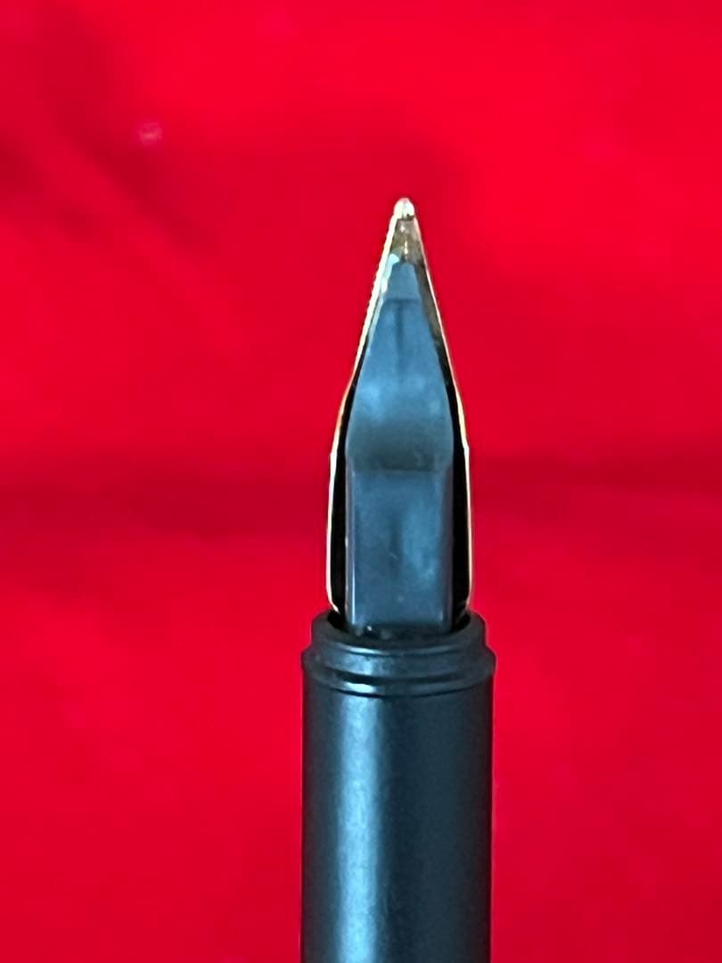 モンブラン万年筆スリムライン ボルドー❗️割と綺麗です‼️ - メルカリ