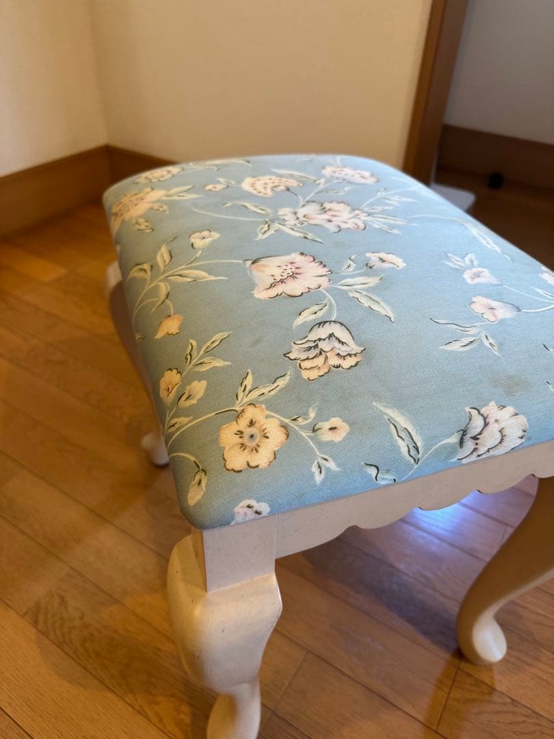 希少！リンホーリン♡猫脚スツール