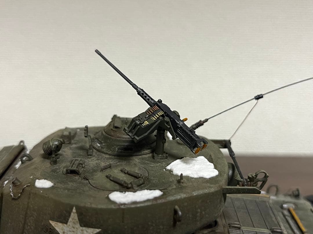 1/35 アメリカ軍　M4A3E2 シャーマン　ジャンボ　完成品
