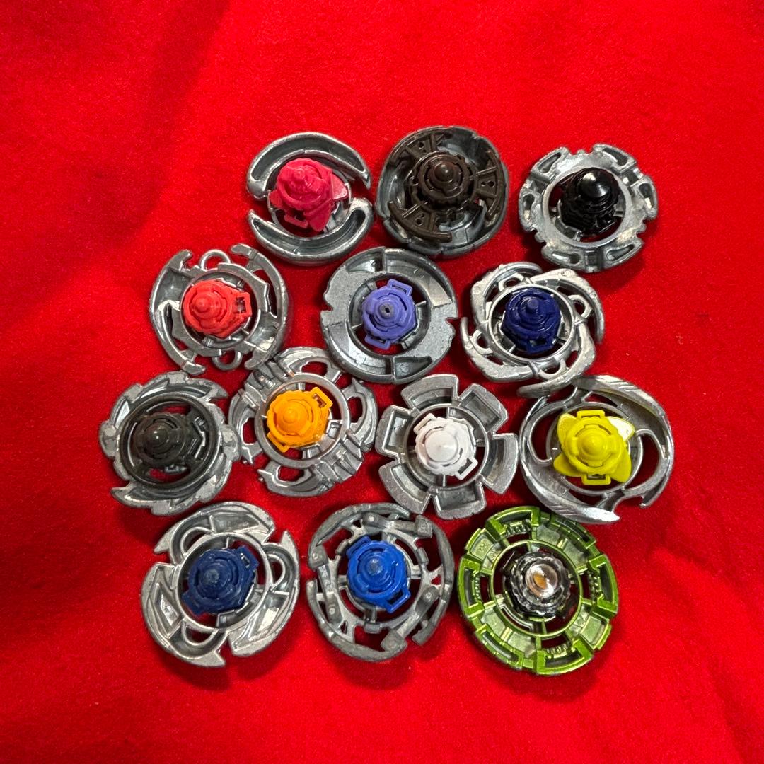 メタルファイトベイブレード 【セミコンプ‼️】メタルシリーズ 4層ベイ